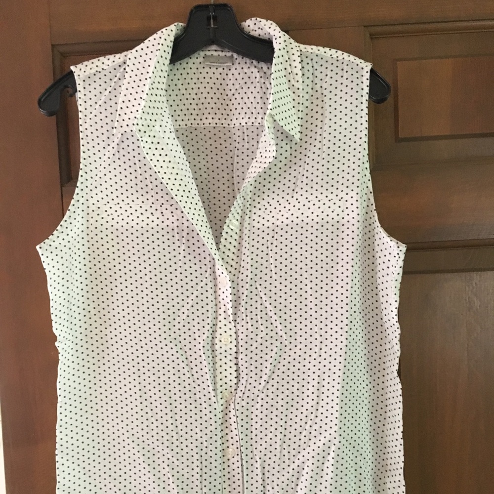 White with black polka dot sleeveless